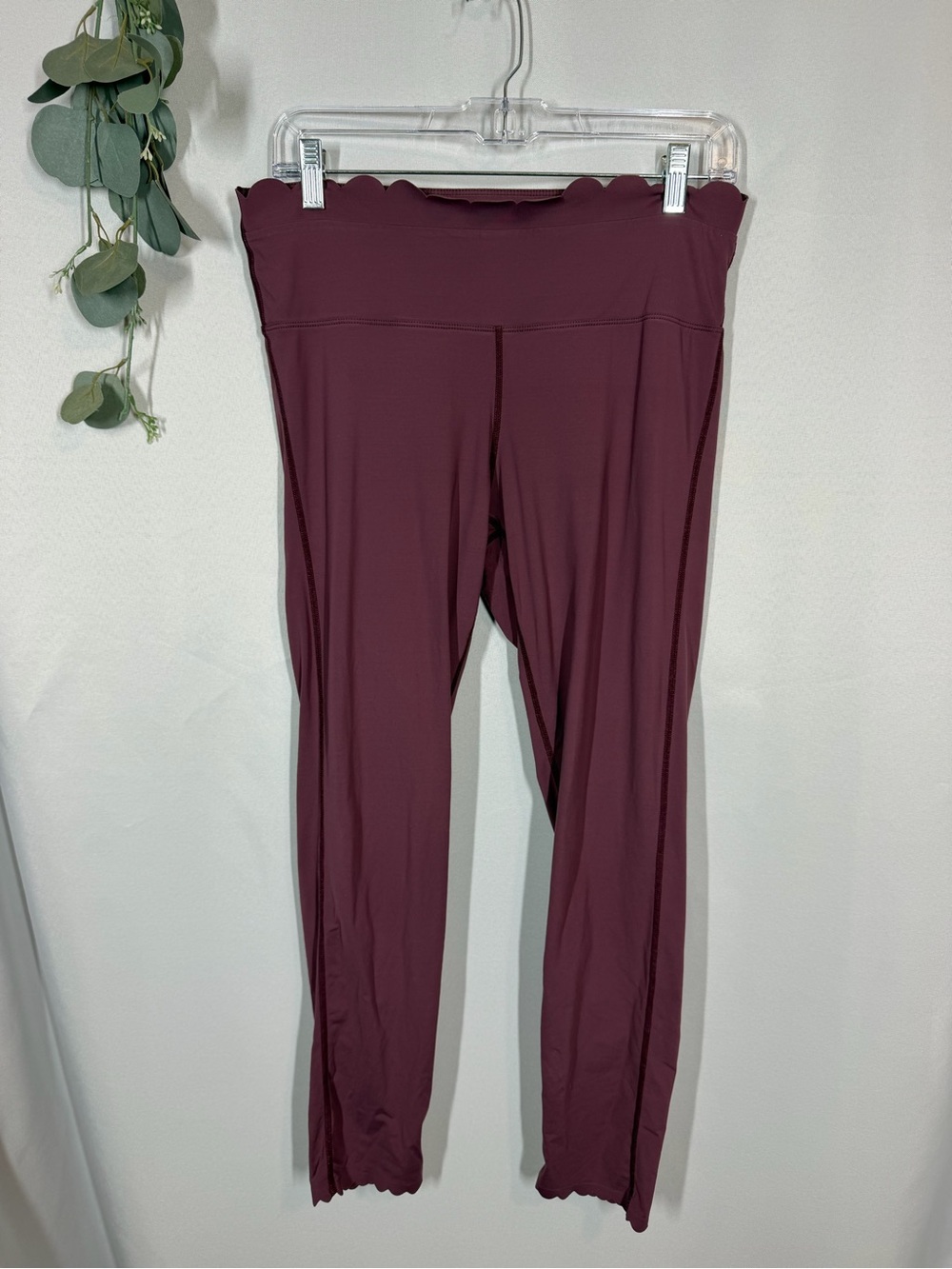 Joy Lab | High Rise Leggings 7/8 25" Purple Scalloped Trim Women's Size Large